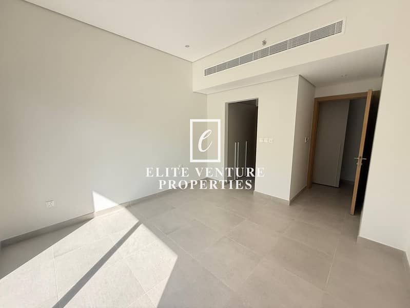 VACANT | SPACIOUS 2 BEDROOM | PRIME LOCATION - Image 4