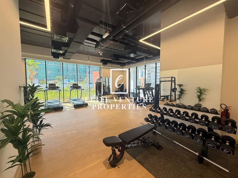 VACANT | SPACIOUS 2 BEDROOM | PRIME LOCATION - Image 9