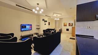 11000 شهريًا بما في ذلك الفواتير، فيلا مفروشة بالكامل مكونة من 3 غرف نوم و3 حمامات وفناء كبير