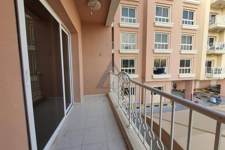 Spacious 1BHK | Balcony | Premium Amenities