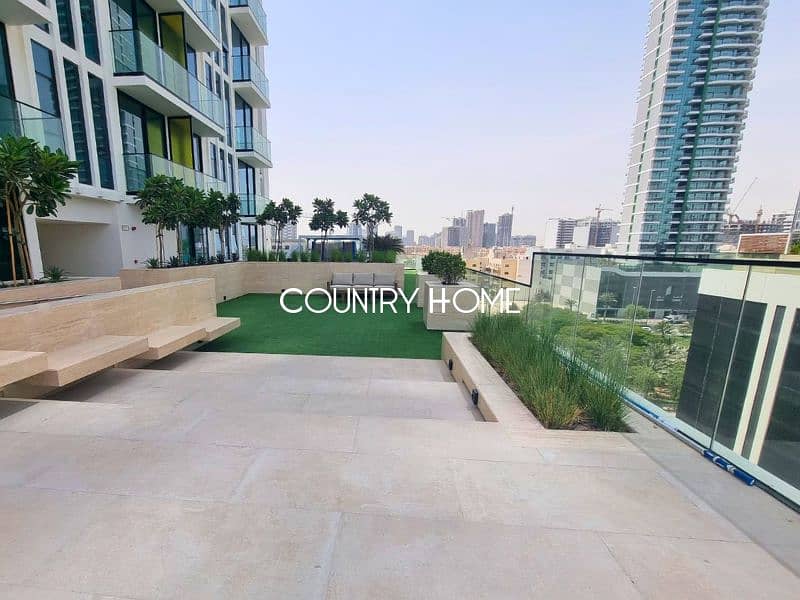 Spacious 2BR Apartment with Balcony and Parking