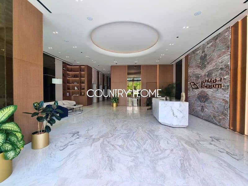 Spacious 2BR Apartment with Balcony and Parking