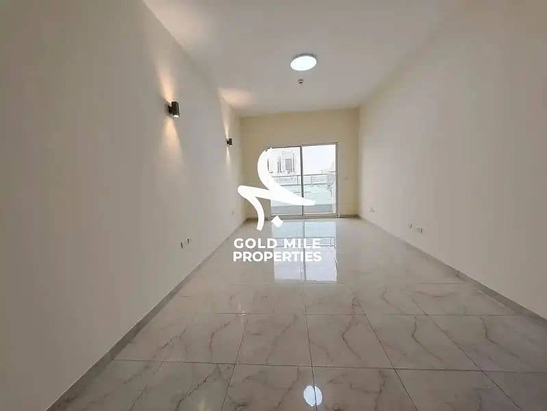 Chiller Free - Luxurious 3 BHK + Maid - High End Finishes - Perfect Family Living