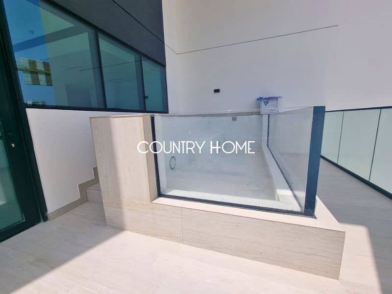 Spacious 2BR Apartment with Balcony and Parking - Image 13