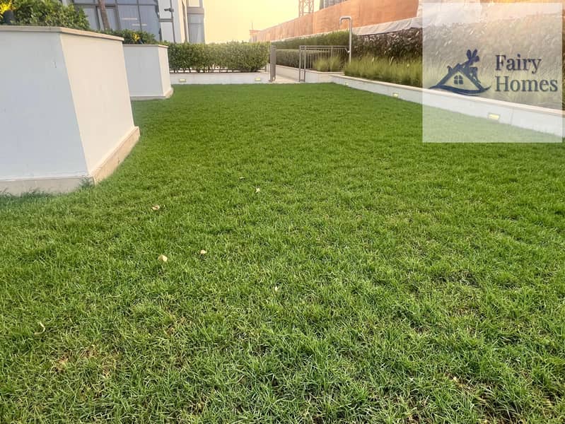 3BHK | Full Sea View I Vacant I High Floor - Image 12