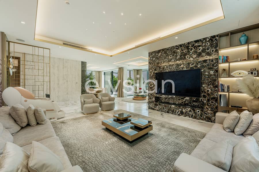 Beach Access | Luxury Garden Villa | Vacant Now