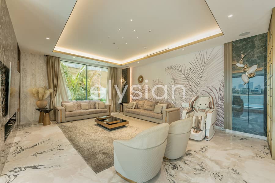 Beach Access | Luxury Garden Villa | Vacant Now