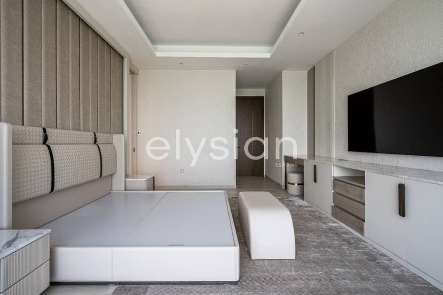 Beach Access | Luxury Garden Villa | Vacant Now - Image 13