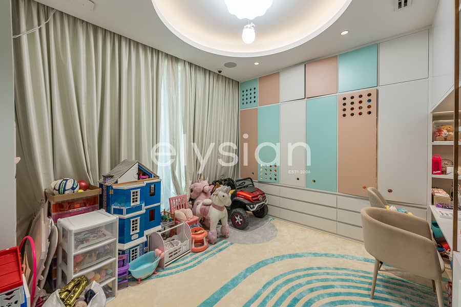 Beach Access | Luxury Garden Villa | Vacant Now - Image 23