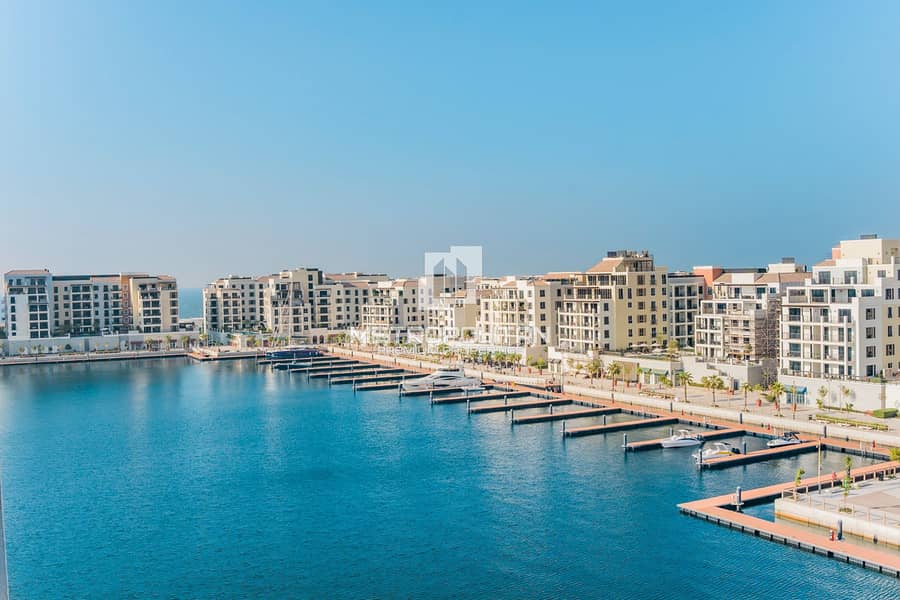 Elegant | Vacant | Breathtaking Sea View