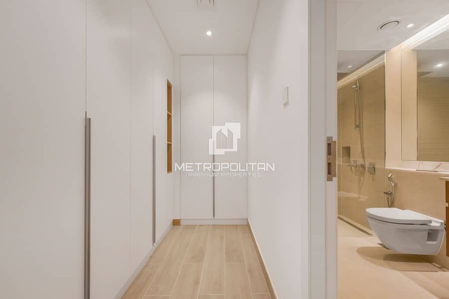 Elegant | Vacant | Breathtaking Sea View - Image 12