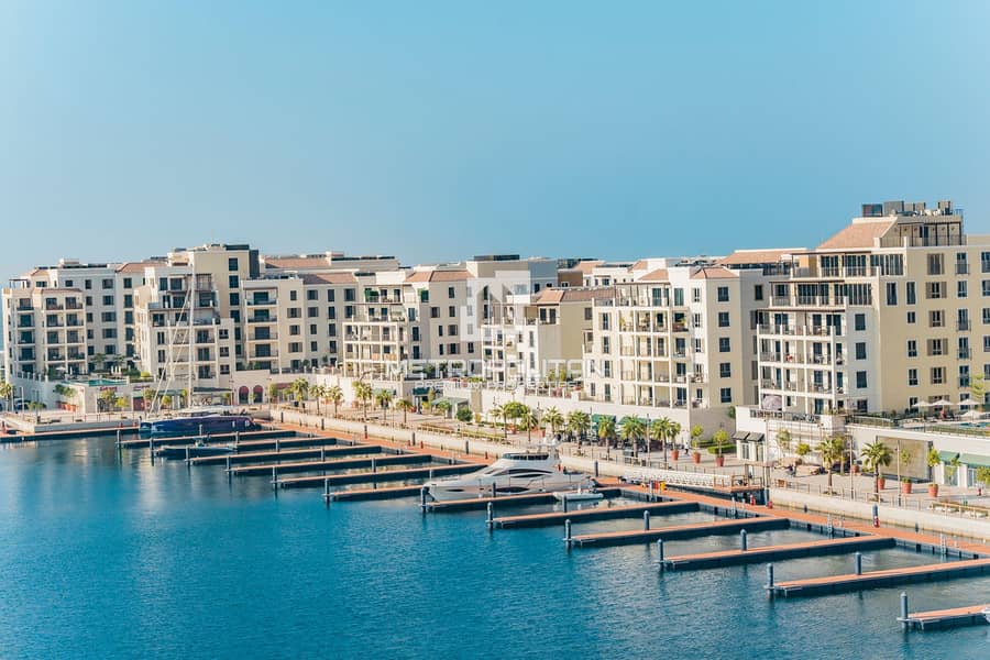 Elegant | Vacant | Breathtaking Sea View - Image 21