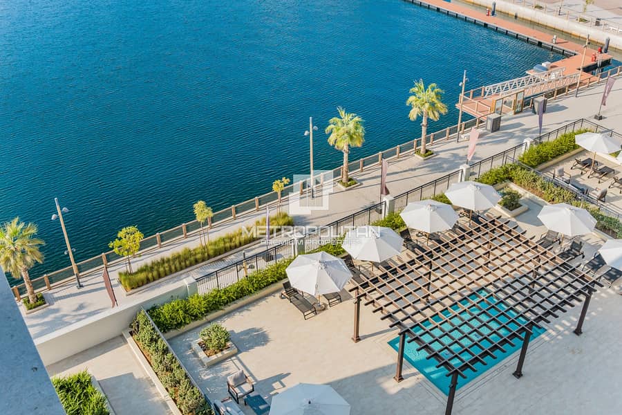 Elegant | Vacant | Breathtaking Sea View - Image 22