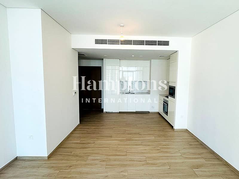 BOULEVARD VIEW | MID FLOOR | TENANTED