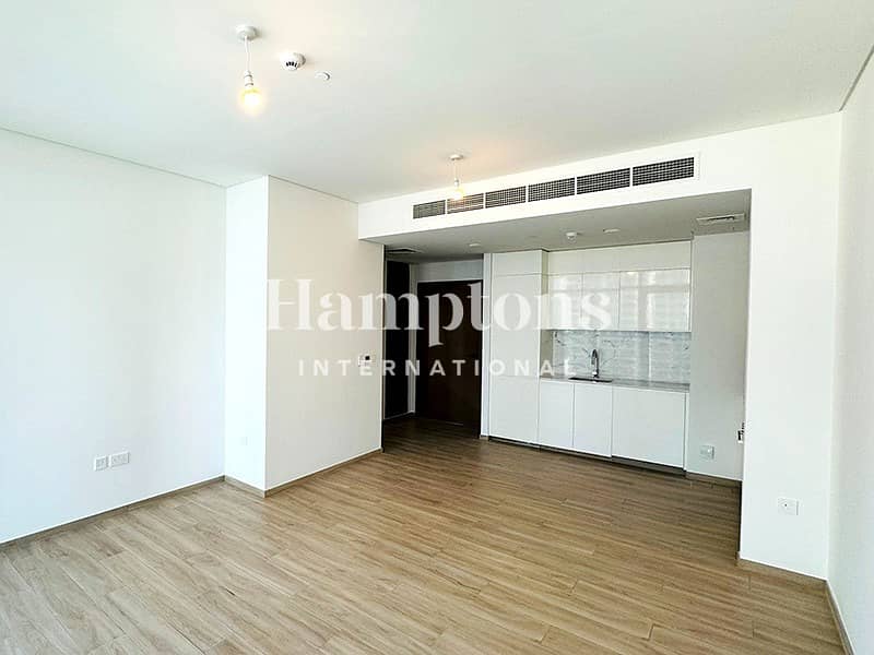 BOULEVARD VIEW | MID FLOOR | TENANTED - Image 7