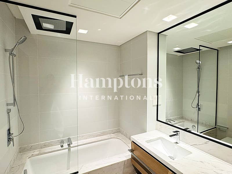 BOULEVARD VIEW | MID FLOOR | TENANTED - Image 16