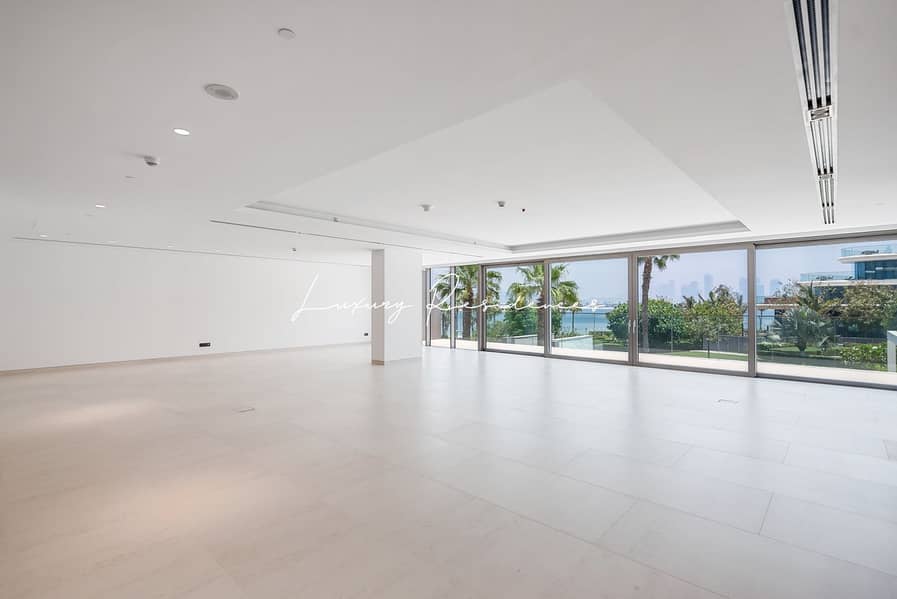 Brand New | Palm and Garden View | Vacant