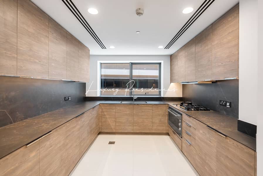 Brand New | Palm and Garden View | Vacant - Image 6