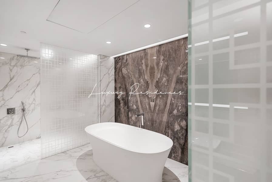 Brand New | Palm and Garden View | Vacant - Image 11