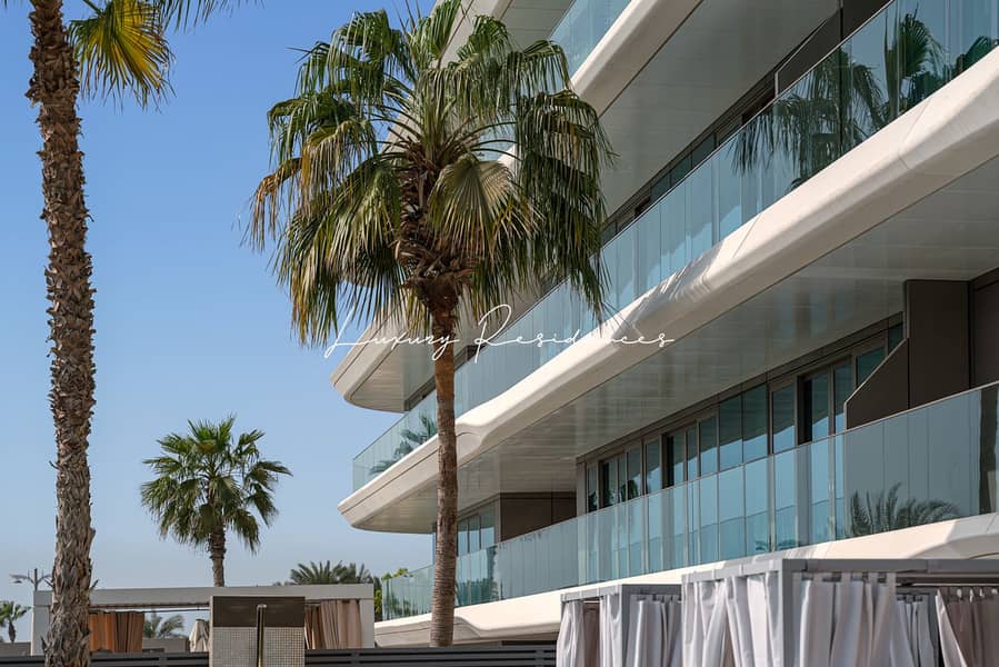 Brand New | Palm and Garden View | Vacant - Image 12