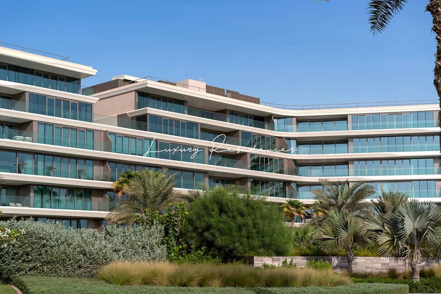 Brand New | Palm and Garden View | Vacant - Image 15