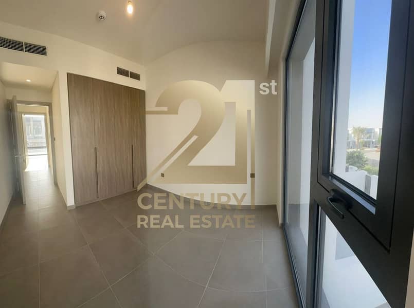 UNFURNISHED | READY TO MOVE-IN | CORNER KITCHEN - Image 7