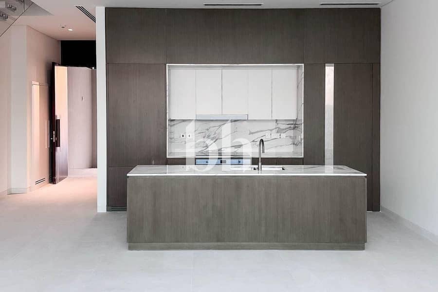 Corner unit | 3+maids | Single Row | G+1