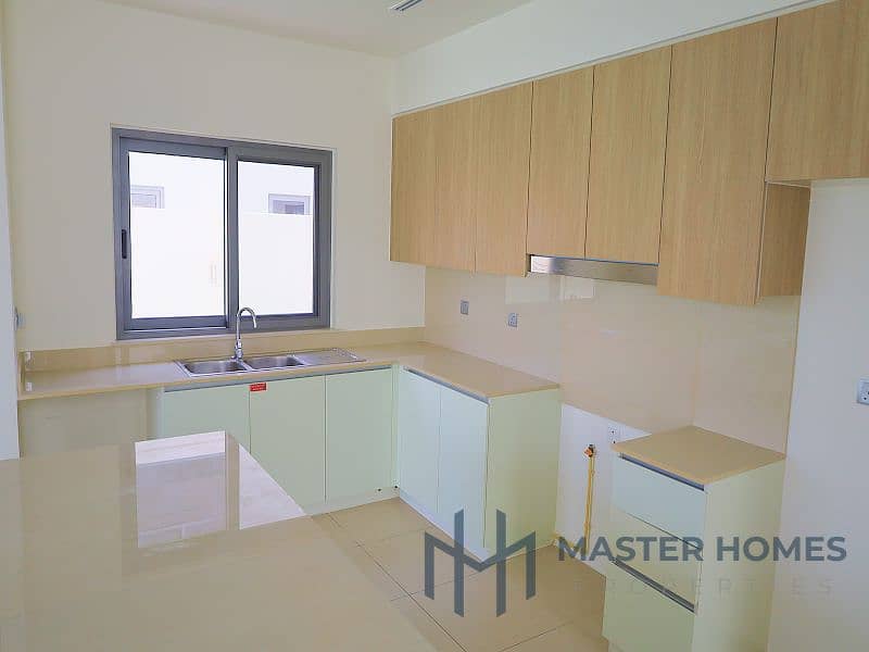 Well Maintained | Spacious | Ready to Move 4BHK