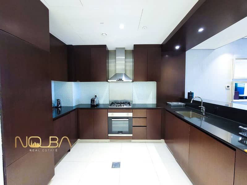 LUXURY FURNISHED | PRIME LOCATION | BURJ KHALIFA VIEW - Image 8