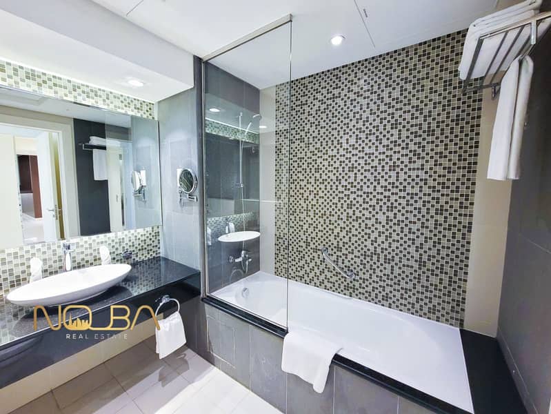 LUXURY FURNISHED | PRIME LOCATION | BURJ KHALIFA VIEW - Image 9