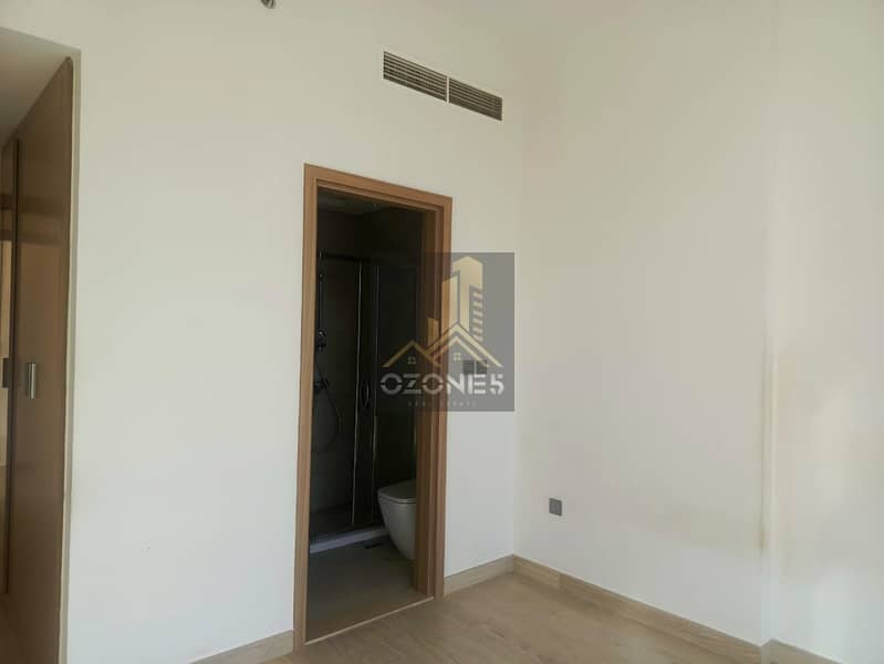 Chiller Free, Boulevard View, Ready 2 Move In - Image 15