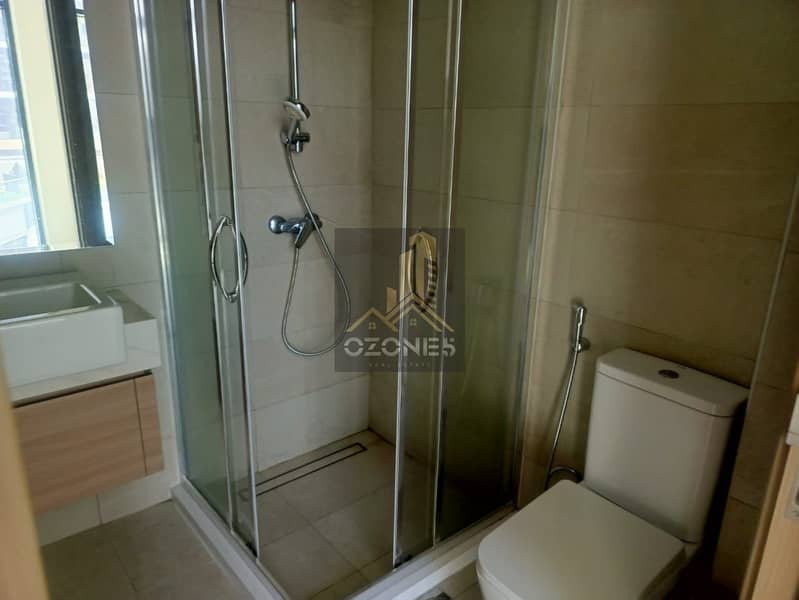 Chiller Free, Boulevard View, Ready 2 Move In - Image 17