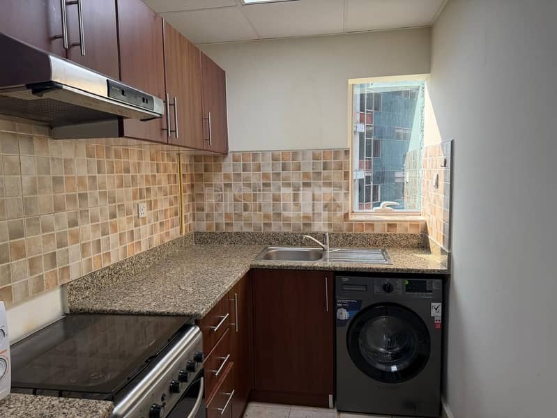 Fully Furnished | Ready to Move | Prime location - Image 6