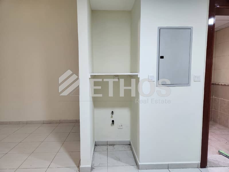 Spacious 1BHK | Prime Location | Vacant - Image 11