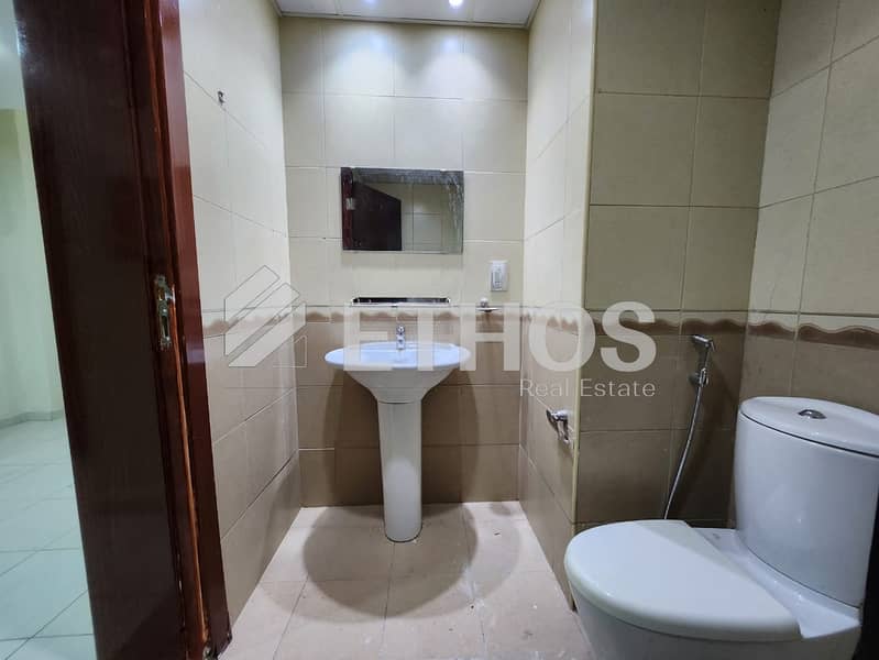 Spacious 1BHK | Prime Location | Vacant - Image 12