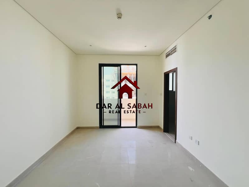 NO COMMISSION 12 CHEQUES NO DEPOSIT CASH BRAND NEW BUILDING HOT OFFER READY TO MOVE