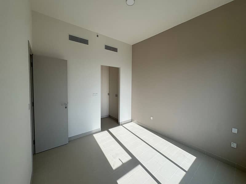 Kitchen Appliances | Furnished | Corner Unit