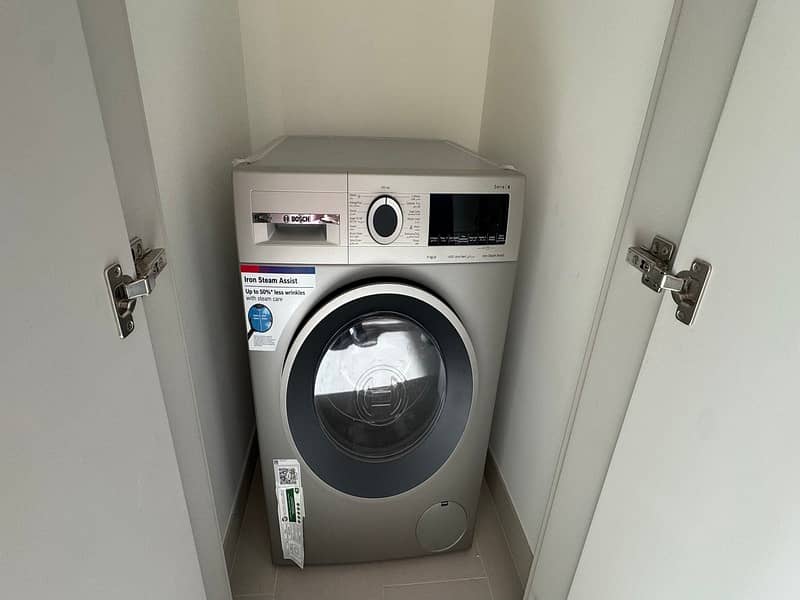 Kitchen Appliances | Furnished | Corner Unit - Image 7