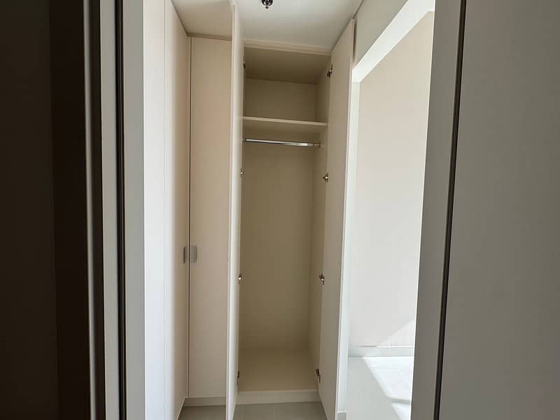 Kitchen Appliances | Furnished | Corner Unit - Image 8