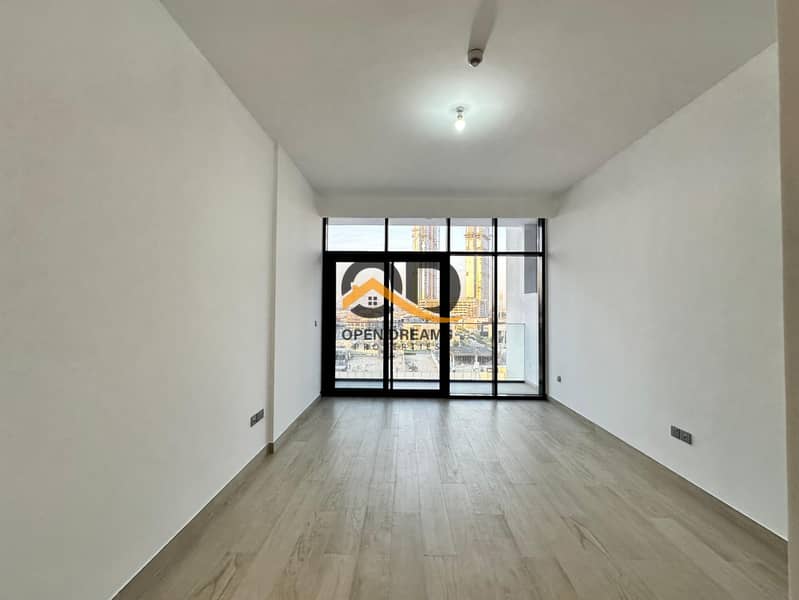 Big Size Studio | Chiller Free | Prime Location