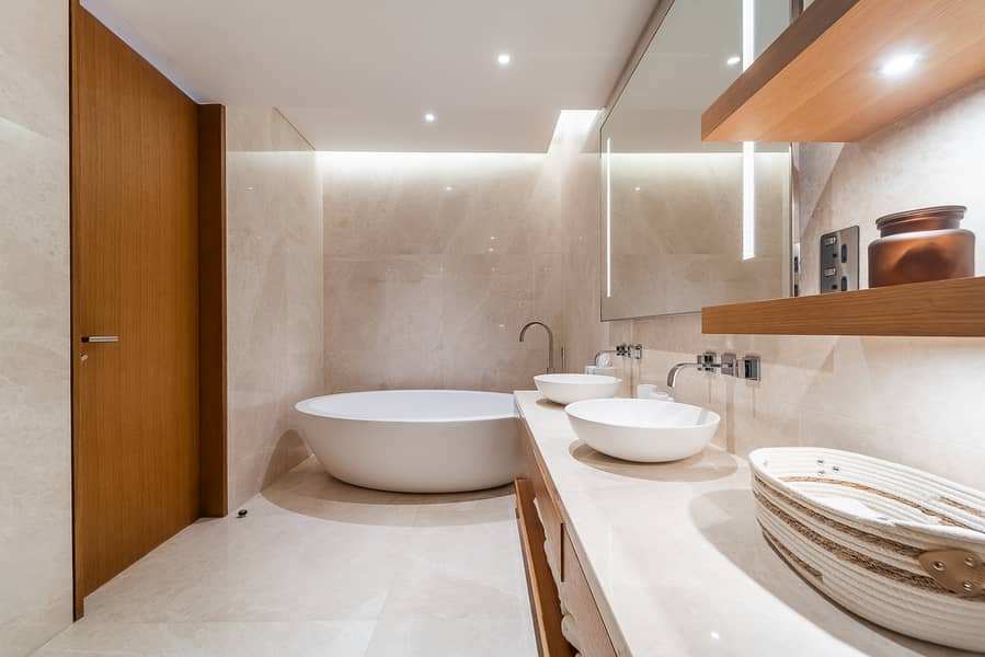 Fully Furnished | Ultra Luxury | Beachfront Living - Image 20