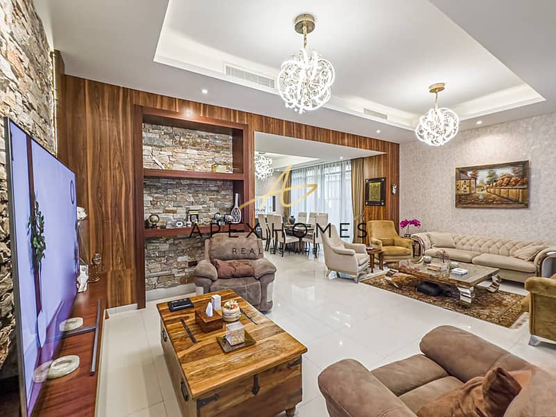 Single Row | Upgraded | Vacant