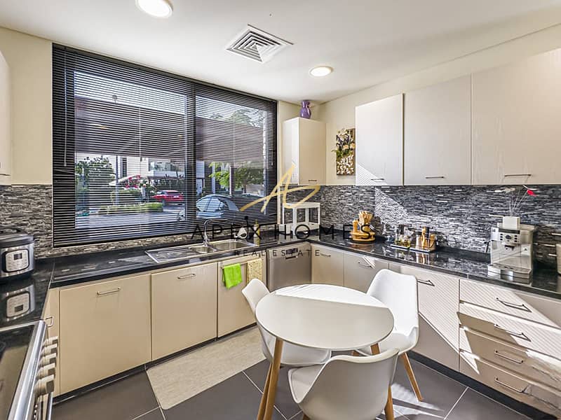 Single Row | Upgraded | Vacant - Image 32