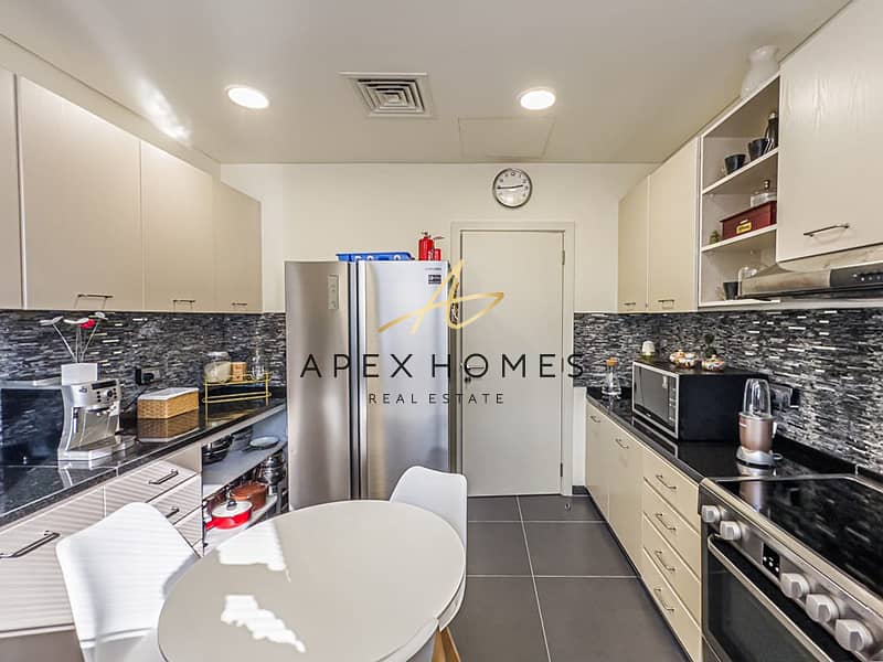 Single Row | Upgraded | Vacant - Image 33