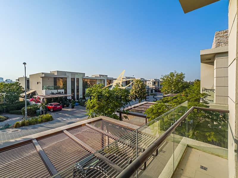 Single Row | Upgraded | Vacant - Image 34