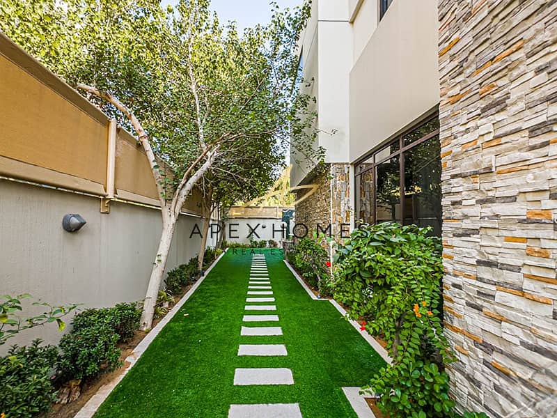 Single Row | Upgraded | Vacant - Image 40