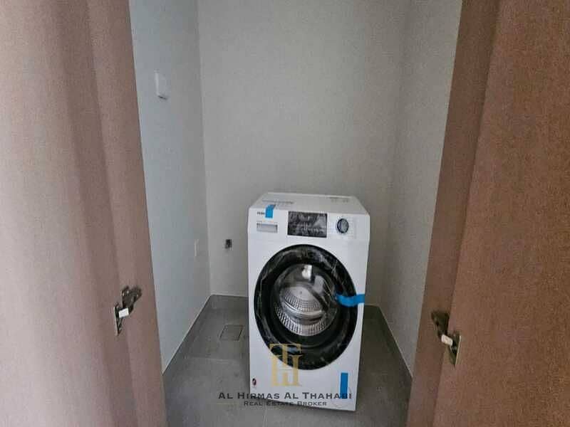 New community / Luxury Furnished 1BR / Prime Area - Image 12