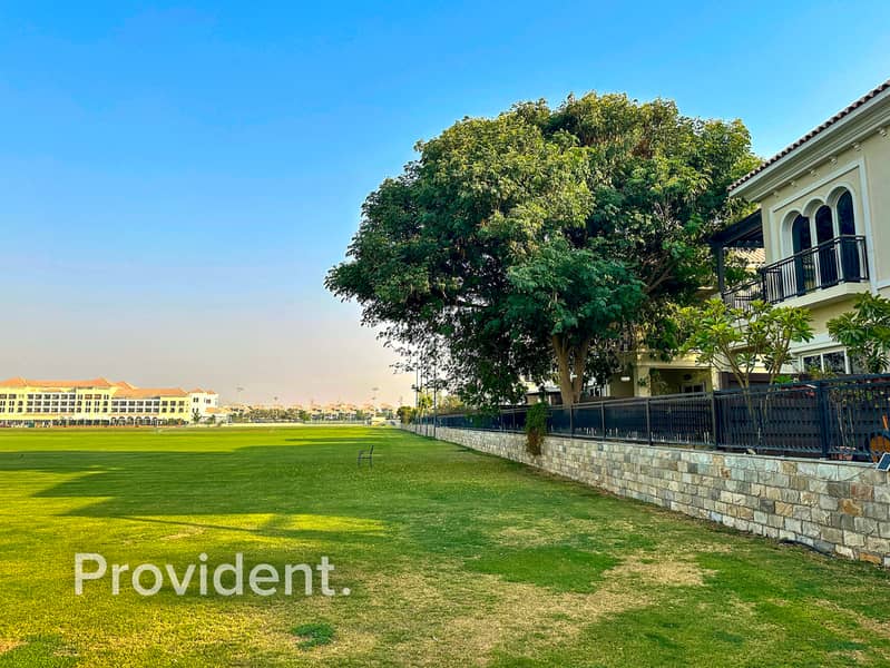 Corner Unit | Full Privacy | 0 Commission