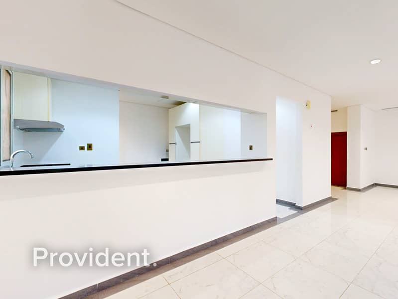 Corner Unit | Full Privacy | 0 Commission - Image 9