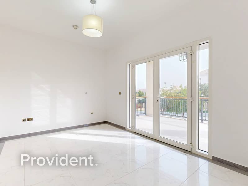 Corner Unit | Full Privacy | 0 Commission - Image 18